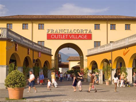 offerte lavoro outlet franciacorta